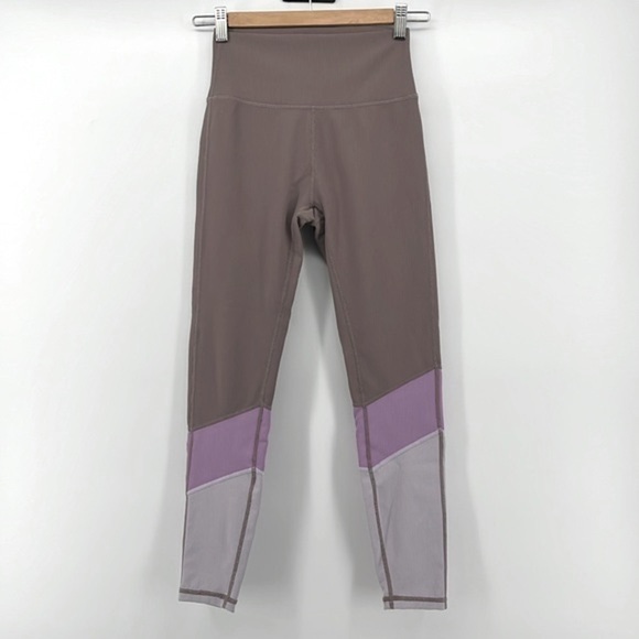 Wilo The Label Color Block (Mauve) 7/8  Leggings Size Small - Picture 1 of 9